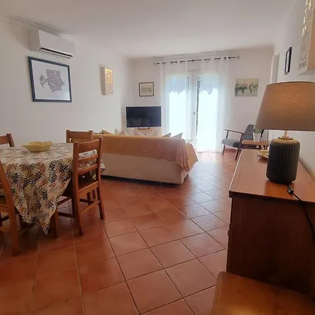 Casa Amarela Ferienhaus *