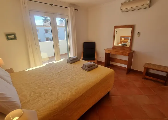 Casa Amarela Ferienhaus *