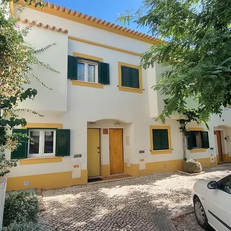 Holiday home Casa Amarela